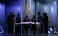 نمایش چرخه جنون یک زن با نگاهی متفاوت به 