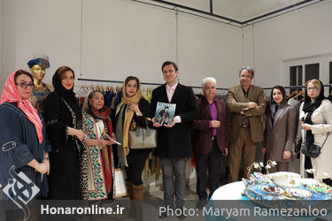 رونمایی از لباس ملکه برونئی با طراحی مهلا زمانی