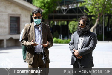 آغاز هفته هنر انقلاب با ادای احترام به مقام شهدا و تجدید پیمان با آرمان‌های امام خمینی(ره)