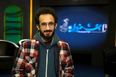 فیلم ما بومی نیست و دغدغه همه‌گیری دارد / نقاشی‌های محمد سیاه‌قلم را به تصویر کشیدیم / دو نفری کارگردانی کردن کار را سخت می‌کند / روایت بهمن ارک از "پوست"