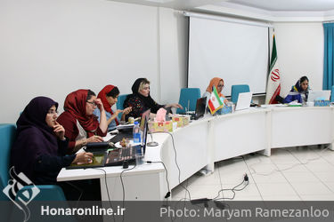 کارگاه آموزشی تصویرسازی و تایپوگرافی برای پوشاک