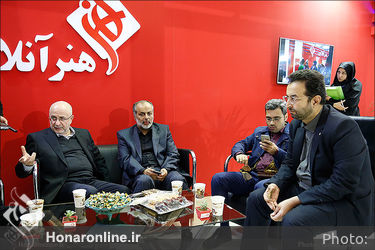 حضور معاون هنری وزیر فرهنگ و ارشاد اسلامی در غرفه هنرآنلاین