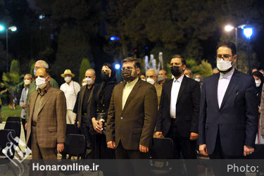 نشست صمیمانه هنرمندان و فعالان هنرهای تجسمی با وزیر فرهنگ و ارشاد اسلامی(1)