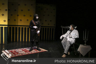 نمایش " دل سگ " در خانه نمایش مهرگان