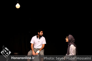نمایش " روی پوست شهر " در خانه نمایش مهرگان
