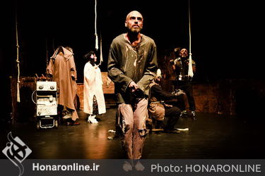 نمایش «تا اون» در تالار سایه تئاتر شهر