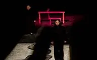 چالشی بین محتوا و فرم یا درنگی از جنس مونولوگ / نگاهی به نمایش 