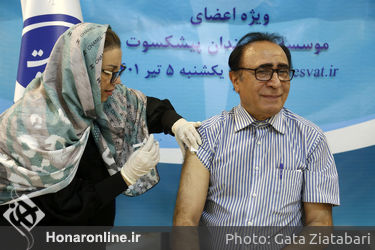 تزریق دوز چهار واکسن کرونا به هنرمندان پیشکسوت