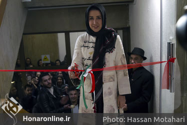 افتتاح دومین نمایشگاه لباسِ دفاع مقدس در فرهنگسراى نیاوران