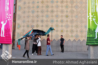 اولین روز از هفدهمین جشنواره بین‌المللی تئاتر عروسکی تهران- مبارک