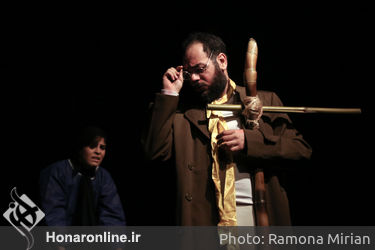 نمایش "پادشاه میمیرد" در تماشاخانه دیوار چهارم