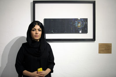 تصویرسازی هایکوهای سهیل محمودی در نمایشگاه "پیراهن گلدار" / روایت مهری سیاوشی از نمایشگاه نقاشی‌هایش در گالری فردا