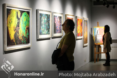 نمایشگاه آثار شهرو خردمند در گالری آ