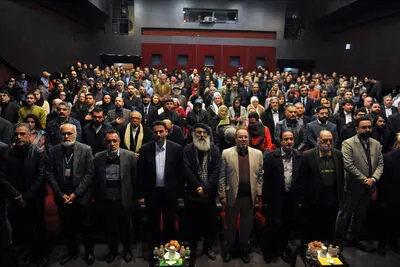 استادانی که دانشجویان را تنها نگذاشتند و پیشکسوتانی که قوت قلب جوانان شدند
