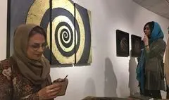 افتتاح نمایشگاه «پری‌زادگان» در خانه هنرمندان ایران/ نگاهی سوررئال به نقش پررنگ زنان در هرمز