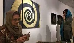 افتتاح نمایشگاه «پری‌زادگان» در خانه هنرمندان ایران/ نگاهی سوررئال به نقش پررنگ زنان در هرمز