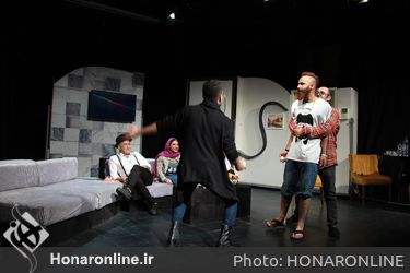 نمایش "حکم" در پردیس تئاتر شهرزاد