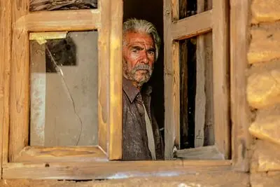 "خروج" حاتمی‌کیا  آنلاین به خانه‌ها می‌آید