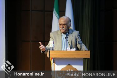 آیین سپاس استاد علی اکبر صادقی به همراه رونمایی از تندیس جشنواره فیلم شاهنامه