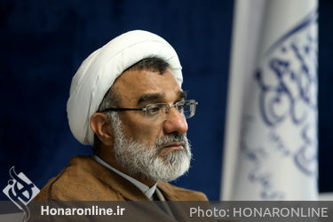 نشست دبیر عالی شورای انقلاب فرهنگی با تعدادی از هنرمندان تئاتر