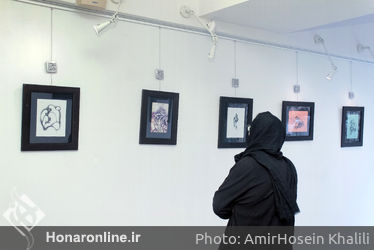 نمایشگاه آثار سورئال با خودکار فرامرز گل‌زاده در گالری بهروز