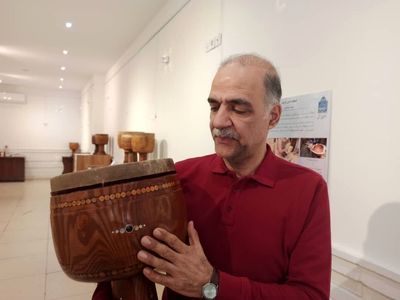 افتتاح  نمایشگاه سازهای استاد طباطبایی در گالری مجموعه تاریخی سعد آباد