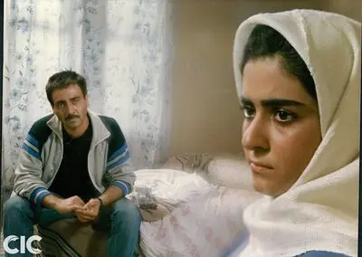 Iran Youth Organization to Hold Film Festival Promoting Marriage  