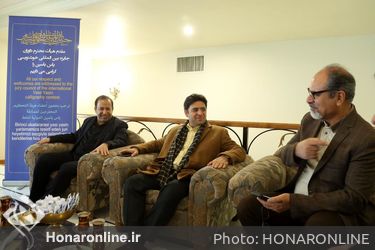 داوری نخستین جایزه بین‌المللی خوشنویسی "یاس یاسمین"