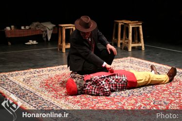 نمایش "سایه تو سایه" در پردیس تئاتر تهران
