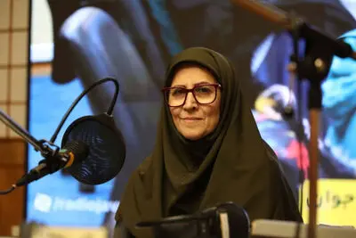 تجلیل از گوینده پیشکسوت