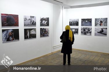 نمایشگاه عکس پدربزرگ مادربزرگ در باغ موزه هنر ایرانی