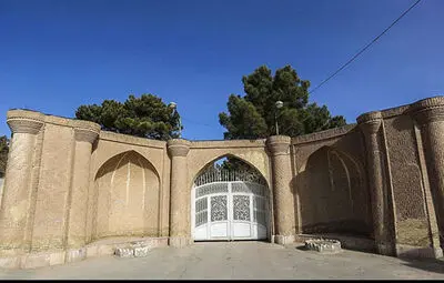 ثبت ملی کنسولگری انگلیس در کرمان/ آغاز عملیات تجهیز بزرگ‌ترین خانه خشتی جهان به عنوان هتل سنتی