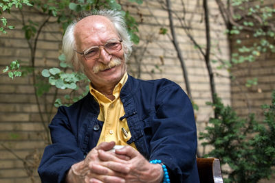 Iranian orchestra Pako records album with narrations by writer Mahmud Dowlatabadi