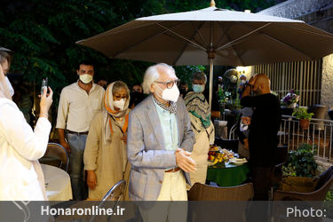 بزرگداشت محمود دولت آبادی در گالری سرزمین هنر