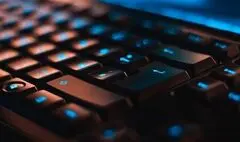 ضرورت مهارت‌های دیجیتال در قرن 21 و نقش آموزشگاه‌های کامپیوتر در پرورش نیروی کار متخصص