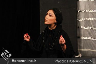 نمایش اسپانیایی (از تپش افتاده) در تماشاخانه جمشید مشایخی