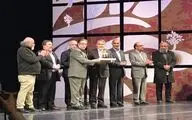 10 برگزیده جشنواره تجسمی فجر راهی سیته فرانسه می‌شوند / رقابت شانه به شانه هنرمندان تهرانی و شهرستانی / اهدای طوبای زرین به 6 هنرمند پیشکسوت 
