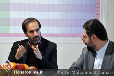 بازدید معاون امور هنری وزارت فرهنگ و ارشاد اسلامی از دبیرخانه سی و ششمین جشنواره بین‌المللی تئاتر فجر