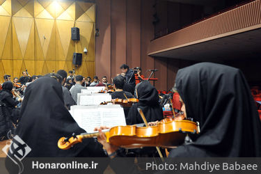 تمرین ارکستر ملی ایران به رهبری رازمیک اوحانیان