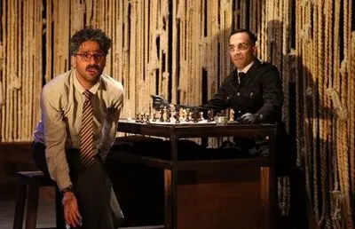 اجرای "فرشته تاریخ" تا ۴ شهریور در تماشاخانه ملک تمدید شد