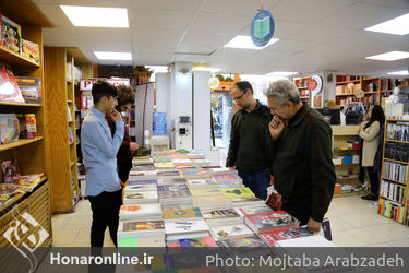 پنجمین دوره کتاب‌گردی در کتاب‌فروشی‌های تهران