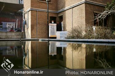 تحویل آثار هنرمندان به چهاردهمین جشنواره هنرهای تجسمی فجر