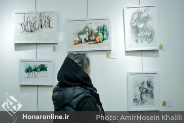 نمایشگاه گروهی با عنوان «درمیان کاغذ پاره‌ها» در گالری انتظامی