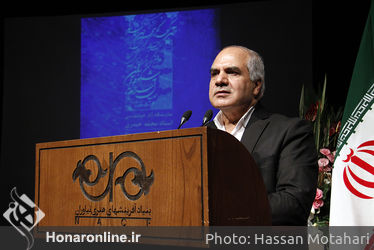 نمایشگاه آثار محمد حیدری و رونمایی از کتاب های "شرح آرزومندی" و "از نیستان 2" در فرهنگسرای نیاوران