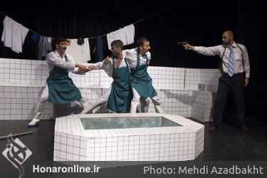 نمایش "56، غسالخانه طهران" در تماشاخه دیوار چهارم