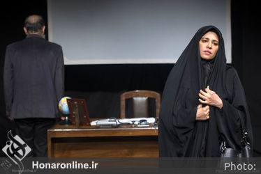 نمایش باد که می‌نویسد در مجموعه تئاتر شهر