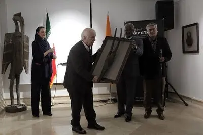 Ivory Coast honors Iranian filmmaker Khosrow Sinai