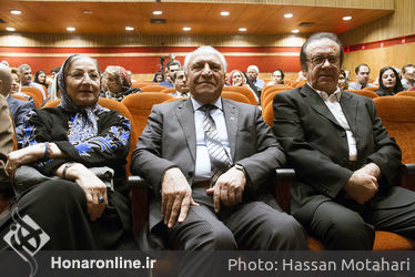 آیین بزرگداشت " حافظ شیرازی " به همراه رونمایی از آلبوم " حافظ خوانی " در فرهنگسرای نیاوران