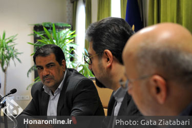 نشست هنرمندان و انجمن‌های استان‌ها با معاون هنری