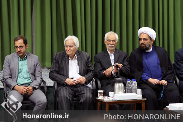 دیدار اهالی فرهنگ و ادب و شاعران در شامگاه زادروز امام حسن مجتبی(ع) با رهبر معظم انقلاب